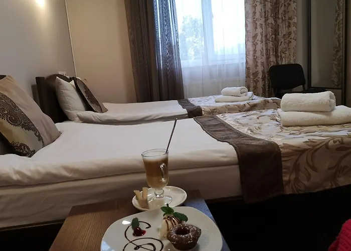 Orange Hotel